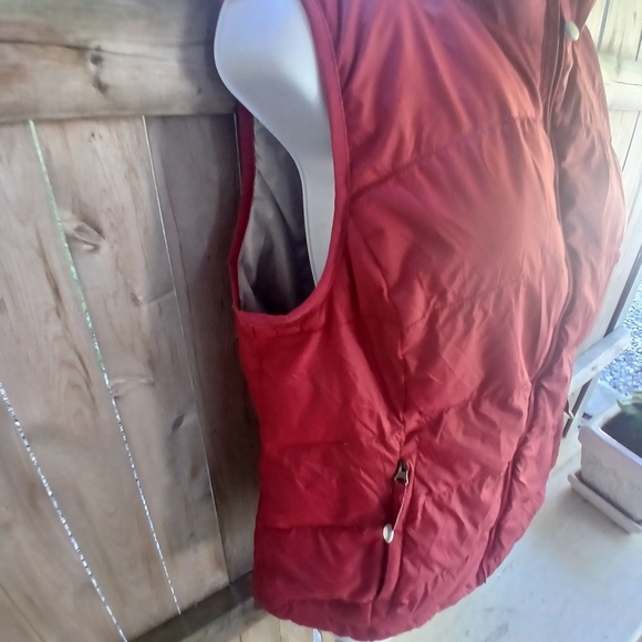 Women's L.L.Bean Down Vest Sz M RED - Picture 4 of 10
